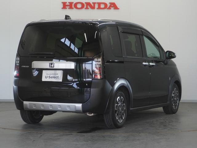 フリード クロスター　２年保証当社試乗車ナビＤレコＲカメＥＴＣ両電扉　禁煙車　ホンダセンシング　ＬＥＤヘッドライト＋デイライト　ＨｏｎｄａＣＯＮＮＥＣＴ　ブラインドスポットインフォメーション　リヤスクリーンサンシェード（17枚目）