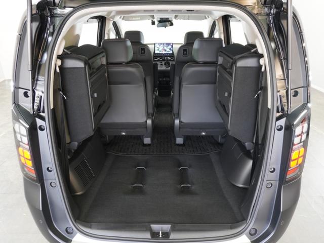 フリード クロスター　２年保証当社試乗車ナビＤレコＲカメＥＴＣ両電扉　禁煙車　ホンダセンシング　ＬＥＤヘッドライト＋デイライト　ＨｏｎｄａＣＯＮＮＥＣＴ　ブラインドスポットインフォメーション　リヤスクリーンサンシェード（32枚目）