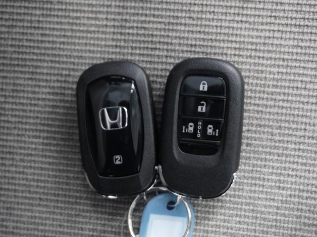 N-BOX ベースグレード 2年保証当社試乗車ナビDレコRカメETC両電扉 Bluetooth接続 禁煙車 ホンダンセンシング シートヒーター LEDヘッドライト+デイライト シートバックテーブル リアドアスクリーンサンシェード(19枚目)