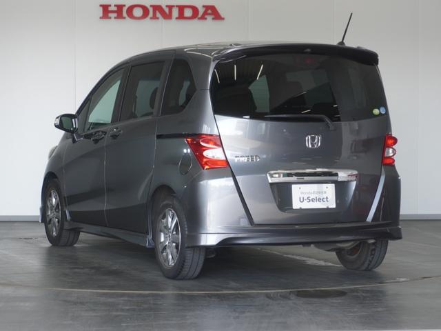 フリード Ｇエアロ　１年保証ナビＲカメＥＴＣ両電扉ＢＴワンセグＨＩＤ　禁煙車　ＦＯＰメモリーナビゲーション　電動コーナーポール装備　純正アルミホイール　コンビニフック　サードシート跳ね上げ式シートアレンジ（13枚目）