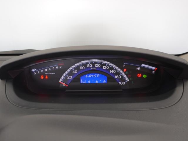 フリード Ｇエアロ　１年保証ナビＲカメＥＴＣ両電扉ＢＴワンセグＨＩＤ　禁煙車　ＦＯＰメモリーナビゲーション　電動コーナーポール装備　純正アルミホイール　コンビニフック　サードシート跳ね上げ式シートアレンジ（32枚目）