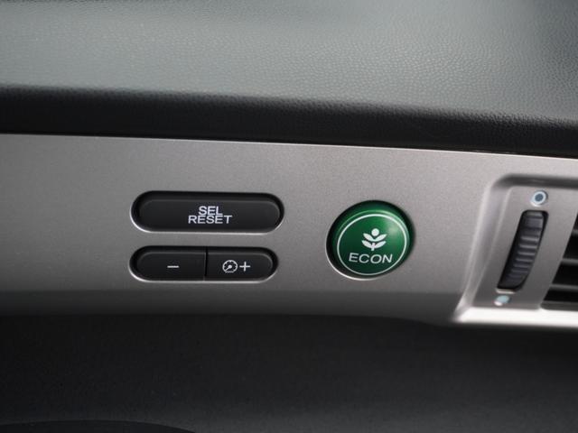 フリード Ｇエアロ　１年保証ナビＲカメＥＴＣ両電扉ＢＴワンセグＨＩＤ　禁煙車　ＦＯＰメモリーナビゲーション　電動コーナーポール装備　純正アルミホイール　コンビニフック　サードシート跳ね上げ式シートアレンジ（33枚目）