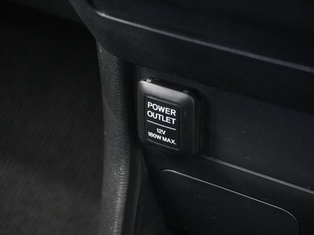 ステップワゴンスパーダ Z 1年保証ナビ後席モニタDレコRカメETC両電扉 禁煙車 HIDヘッドライト オートライト フォグライト装備 クルーズコントロール パドルシフト 純正用品ナビ VXM-152VFi(7枚目)