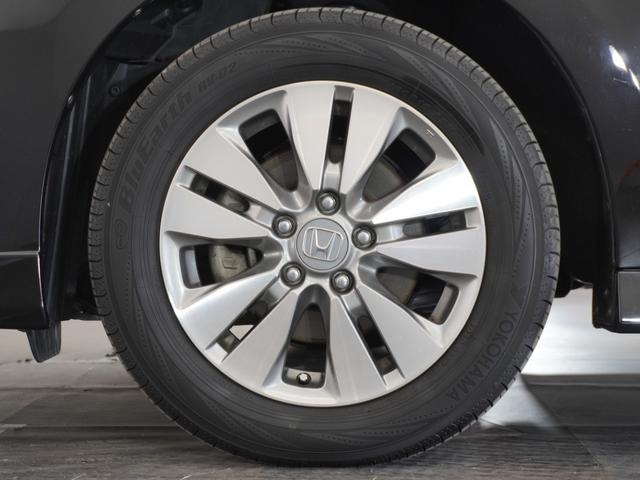 ステップワゴンスパーダ Z 1年保証ナビ後席モニタDレコRカメETC両電扉 禁煙車 HIDヘッドライト オートライト フォグライト装備 クルーズコントロール パドルシフト 純正用品ナビ VXM-152VFi(18枚目)