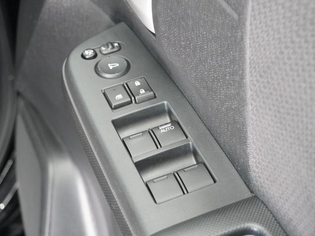 ステップワゴンスパーダ Z 1年保証ナビ後席モニタDレコRカメETC両電扉 禁煙車 HIDヘッドライト オートライト フォグライト装備 クルーズコントロール パドルシフト 純正用品ナビ VXM-152VFi(28枚目)