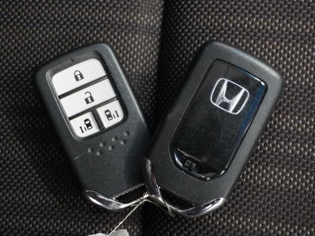 フリード Ｇ・ホンダセンシング　１オーナ１年保証ナビＤレコＲカメＥＴＣ両電扉地デジ　Ｂｌｕｅｔｏｏｔｈ接続　禁煙車　ＬＥＤヘッドライト　オートライト　ホンダセンシング　リアドアスクリーンサンシェード　運転席シートハイトアジャスタ（17枚目）