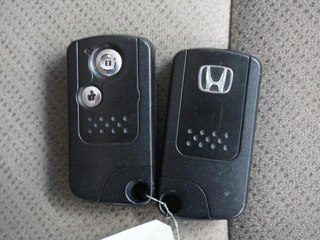 オデッセイ ＭＸ　３か月保証ナビＲカメＥＴＣ純正アルミＨＩＤ　禁煙車　純正ＨＤＤナビゲーション　バックカメラ　センターコンソール　Ｂｌｕｅｔｏｏｔｈ接続（18枚目）