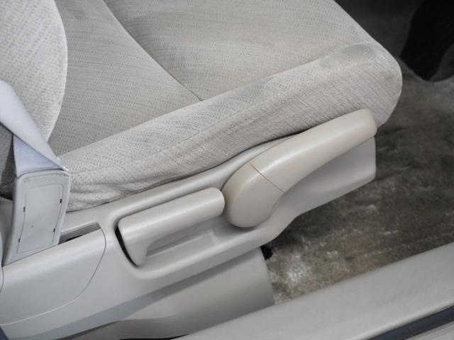 オデッセイ ＭＸ　３か月保証ナビＲカメＥＴＣ純正アルミＨＩＤ　禁煙車　純正ＨＤＤナビゲーション　バックカメラ　センターコンソール　Ｂｌｕｅｔｏｏｔｈ接続（23枚目）