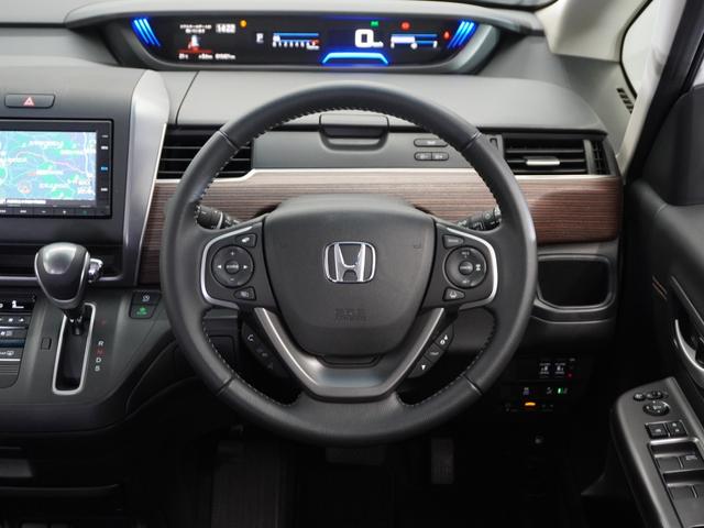 フリード クロスター・ホンダセンシング　１オーナ１年保証ナビＲカメＥＴＣ両電扉ＢＴ接続ＬＥＤ　禁煙車　ホンダセンシング　クロスター　ＬＥＤヘッドライト　オートライト　フォグライト　オートエアコン（8枚目）