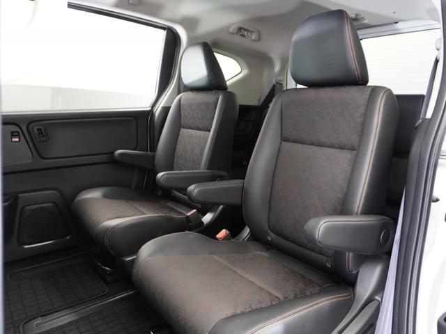 フリード クロスター・ホンダセンシング　１オーナ１年保証ナビＲカメＥＴＣ両電扉ＢＴ接続ＬＥＤ　禁煙車　ホンダセンシング　クロスター　ＬＥＤヘッドライト　オートライト　フォグライト　オートエアコン（11枚目）