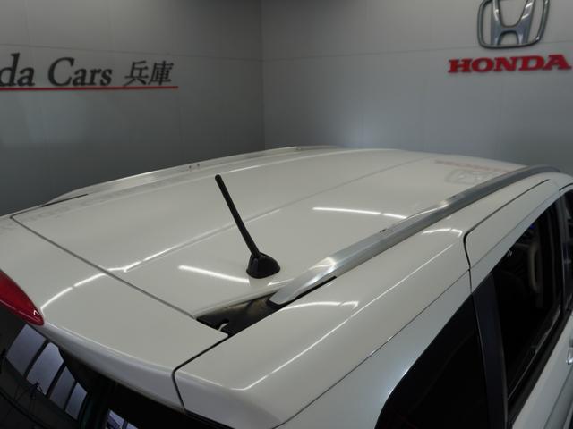 フリード クロスター・ホンダセンシング　１オーナ１年保証ナビＲカメＥＴＣ両電扉ＢＴ接続ＬＥＤ　禁煙車　ホンダセンシング　クロスター　ＬＥＤヘッドライト　オートライト　フォグライト　オートエアコン（18枚目）