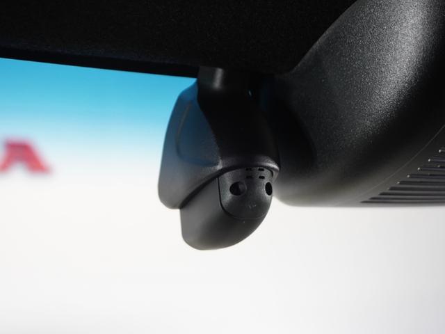 Ｎ－ＢＯＸカスタム Ｌ　１オーナ２年保証ナビＲカメＤレコＥＴＣ両電扉地デジ　Ｂｌｕｅｔｏｏｔｈ接続　禁煙車　ホンダセンシング　シートヒーター装備　シートバックテーブル　チップアップ＆ダイブダウン機構付リアシート（4枚目）