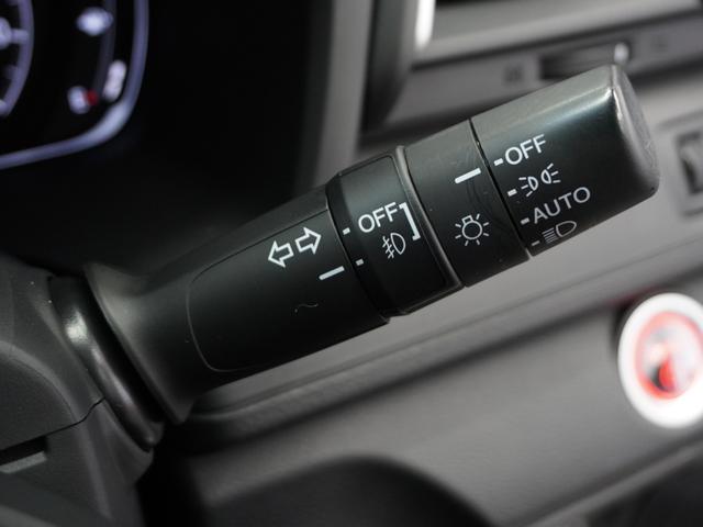 ���I�[�g���C�g���w�b�h���C�g�́A�I�[�g���C�g�t���I�g���l���ł����삪�s�v�ň��S�ɉ^�]�ł��܂�