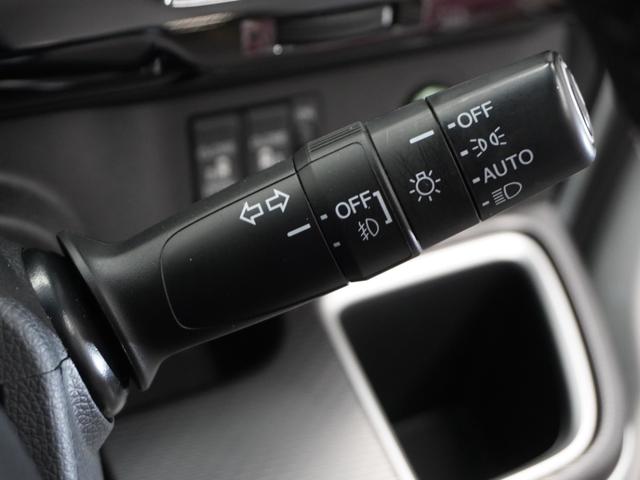 ���I�[�g���C�g���w�b�h���C�g�́A�I�[�g���C�g�t���I�g���l���ł����삪�s�v�ň��S�ɉ^�]�ł��܂�