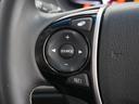 ◆ハンドルに【オーディオリモコンスイッチ】が装備されてます。視点をそらすことなく、ボリューム調整・オーディオソース切替・選曲が出来ます。安全運転しながら操作が可能になりました。