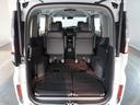 リアシートを使用しない時は倒せば更に広々ラゲッジスペースの出来上がりです、たくさんの荷物が積み込み可能です！
