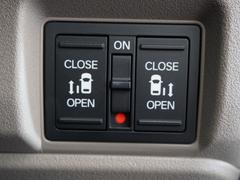 ��ξ¦��ư���饤�ɥɥ���������־�Ǥ���ߤ꤬�ڡ��������ͤ��٤μ֤˥ɥ������ƤƤ��ޤ����ۤ⤴�����ޤ��󡪾����ʤ�����Ϣ������⤳��ǰ¿��� 4