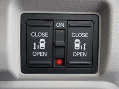 ��ξ¦��ư���饤�ɥɥ���������־�Ǥ���ߤ꤬�ڡ��������ͤ��٤μ֤˥ɥ������ƤƤ��ޤ����ۤ⤴�����ޤ��󡪾����ʤ�����Ϣ������⤳��ǰ¿��� 4