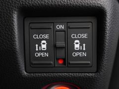 ��ξ¦��ư���饤�ɥɥ���������־�Ǥ���ߤ꤬�ڡ��������ͤ��٤μ֤˥ɥ������ƤƤ��ޤ����ۤ⤴�����ޤ��󡪾����ʤ�����Ϣ������⤳��ǰ¿��� 4