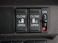 ��ξ¦��ư���饤�ɥɥ���������־�Ǥ���ߤ꤬�ڡ��������ͤ��٤μ֤˥ɥ������ƤƤ��ޤ����ۤ⤴�����ޤ��󡪾����ʤ�����Ϣ������⤳��ǰ¿��� 7