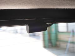 ���μ֤ˤϥꥢ�ˤ�ɥ饤�֥쥳���������������Ƥ���ޤ��������������ʤɤ�Ͽ���뼫ư���Ѥ����֤Ǥ������⤷��λ��Τκݤε�Ͽ�Ϥ������ι�Ԥκݤλפ��ФȤ��ƥɥ饤�֤α�����ڤ��ळ�Ȥ��Ǥ��ޤ��� 3