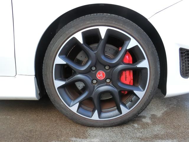 アバルト595 コンペティツィオーネ スティーレ 限定255台 ツーリズモ用レザーシート 180ps ディスプレイオーディオ Aカープレイ&Aオート 走行12100km(17枚目)