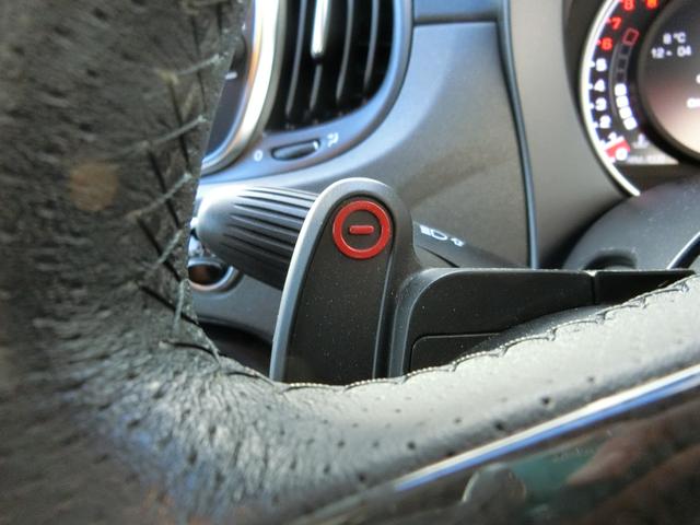 アバルト595 コンペティツィオーネ スティーレ 限定255台 ツーリズモ用レザーシート 180ps ディスプレイオーディオ Aカープレイ&Aオート 走行12100km(26枚目)