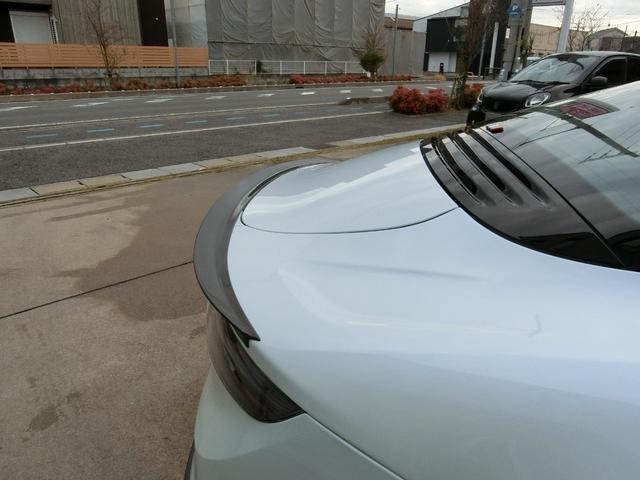 Ａ１１０ Ｓ　Ｄ車　左ハンドル　カーボンルーフ　カーボンリップ　カーボンスポイラー　Ａカープレイ＆Ａオート　ナビ＆ＴＶ＆Ｂカメラ　カップホルダー　冷却用アンダーパネル　ＯＰ２００万　屋内車庫保管　雨天時未走行（15枚目）