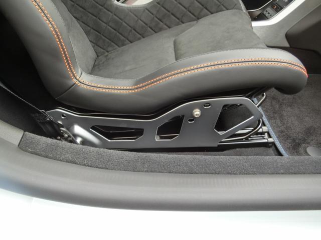 Ａ１１０ Ｓ　Ｄ車　左ハンドル　カーボンルーフ　カーボンリップ　カーボンスポイラー　Ａカープレイ＆Ａオート　ナビ＆ＴＶ＆Ｂカメラ　カップホルダー　冷却用アンダーパネル　ＯＰ２００万　屋内車庫保管　雨天時未走行（31枚目）