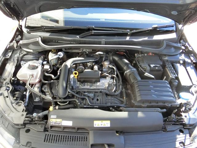 １０００ｃｃ直３ターボエンジン。９５ｐｓ＆１７．９ｋｇと街乗りでも経済的で使いやすいエンジンです。