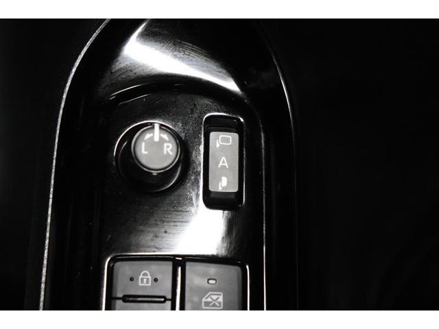 ノア Ｓｉ　ダブルバイビーＩＩ　フルセグ　メモリーナビ　ＤＶＤ再生　バックカメラ　衝突被害軽減システム　ＥＴＣ　両側電動スライド　ＬＥＤヘッドランプ　ウオークスルー　乗車定員７人　３列シート　ワンオーナー　アイドリングストップ（18枚目）