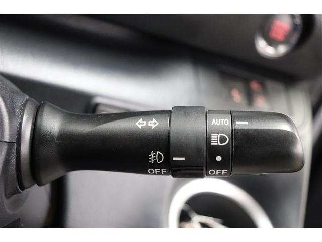 シエンタ Ｇ　クエロ　フルセグ　メモリーナビ　ＤＶＤ再生　バックカメラ　衝突被害軽減システム　ＥＴＣ　両側電動スライド　ＬＥＤヘッドランプ　ウオークスルー　乗車定員７人　ワンオーナー　アイドリングストップ（14枚目）