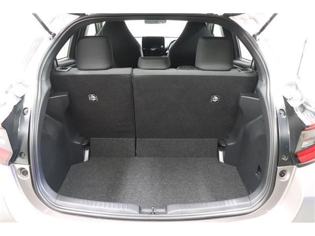 ヤリス ハイブリッドＧ　純正ディスプレイオーディオ　全周囲モニター　バックカメラ　衝突被害軽減システム　ビルトインＥＴＣ　スマートキー　ＬＥＤヘッドランプ（21枚目）