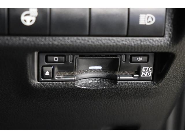 ＲＡＶ４ ハイブリッドアドベンチャー　サンルーフ　４ＷＤ　フルセグ　メモリーナビ　バックカメラ　衝突被害軽減システム　ＥＴＣ　ＬＥＤヘッドランプ　ＬＥＤフォグ（7枚目）