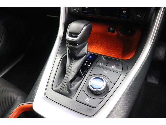 ＲＡＶ４ ハイブリッドアドベンチャー　サンルーフ　４ＷＤ　フルセグ　メモリーナビ　バックカメラ　衝突被害軽減システム　ＥＴＣ　ＬＥＤヘッドランプ　ＬＥＤフォグ（13枚目）