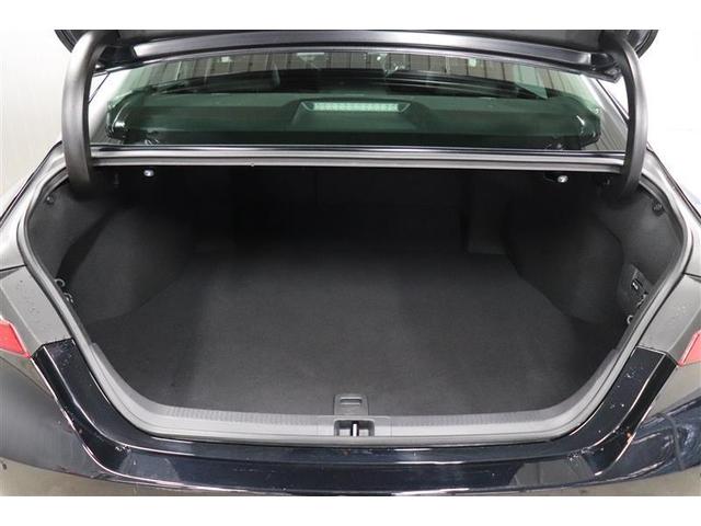 カムリ ＷＳ　純正ディスプレイオーディオ　Ｂｌｕｅｔｏｏｔｈ４ＷＤ　フルセグ　　バックカメラ　衝突被害軽減システム　ビルトインＥＴＣ　ＬＥＤヘッドランプ　ＬＥＤフォグランプ　純正アルミ（26枚目）