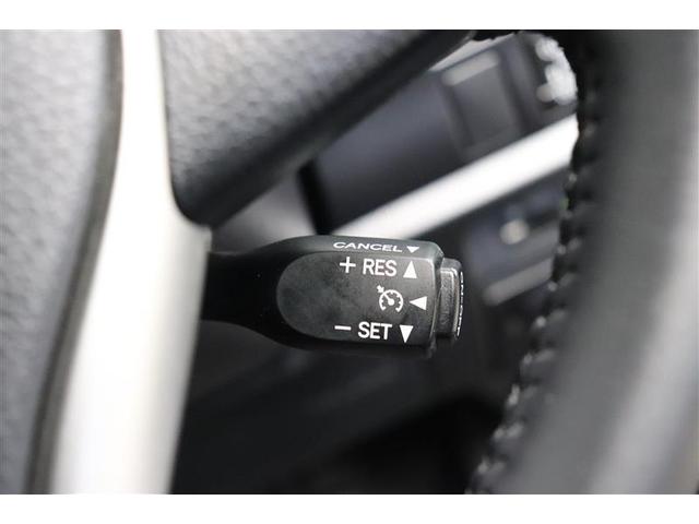 ノア ハイブリッドＳｉ　ダブルバイビーＩＩＩ　フルセグ　メモリーナビ　ＤＶＤ再生　バックカメラ　衝突被害軽減システム　ＥＴＣ　両側電動スライド　ＬＥＤヘッドランプ　乗車定員７人　３列シート　ワンオーナー（16枚目）