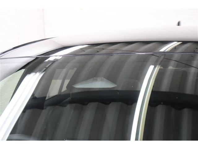 ���[�U�[���[�_�[�ƑO���J�����̂Q�̃Z���T�[�Ŋe�^�]�x�����u�̍쓮�ɕK�v����F�����Ă��܂��B