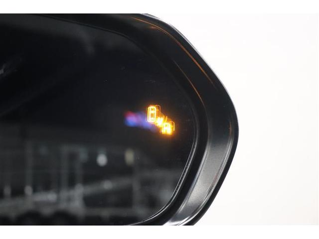 �Ԑ��ύX���̌����ɂ����΂ߌ���̎��p����̎ԗ��ڋ߂��h�A�~���[�̃����v�ł��m�点���Ă����u���C���h�X�|�b�g���j�^�[