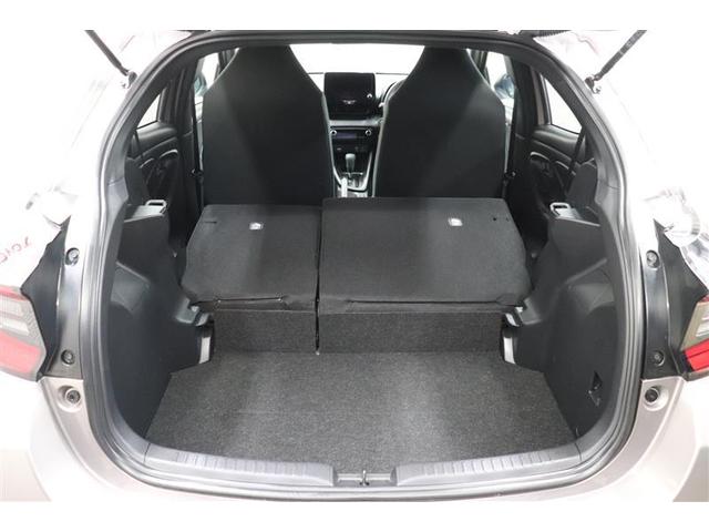 ヤリス ハイブリッドＧ　純正ディスプレイオーディオ　バックカメラ　全周囲モニター　衝突被害軽減システム　ＥＴＣ車載器　スマートキー　ＬＥＤヘッドランプ　レーダークルーズコントロール（22枚目）