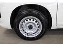 こちらのお車は現状での販売とさせて頂いております。タイヤの状態や残り溝など実際にご確認ください。