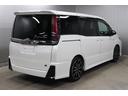 安心のトヨタの中古車は、ご購入後も安心のトヨタロングラン保証付き。別途有償にて選べる延長保証(+1年、+2年)もお選び頂けます。