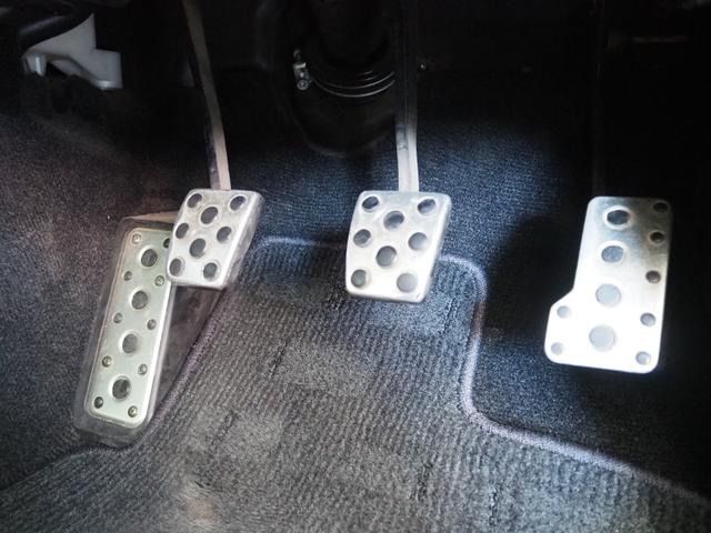 アルテッツァ ＲＳ２００　Ｚエディション　６速ＭＴ　３Ｓ－ＧＥ　Ｂｅａｍｓエンジン　純正エアロ　純正１７インチアルミ　フォグ　トルセンＬＳＤ　メモリーナビ　ＥＴＣ（26枚目）