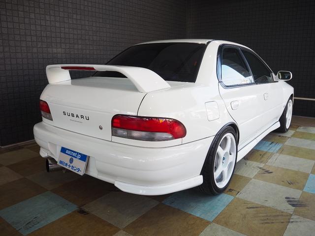 インプレッサ WRX STiバージョンIII ワンオーナー 5速MT ワイドフェンダー ENKEI17インチアルミ クスコ車高調 HKSマフラー STiタワーバー STiバケットシート 追加メーター タイミングベルト交換済み(11枚目)