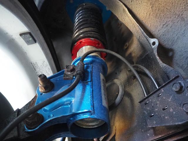 インプレッサ WRX STiバージョンIII ワンオーナー 5速MT ワイドフェンダー ENKEI17インチアルミ クスコ車高調 HKSマフラー STiタワーバー STiバケットシート 追加メーター タイミングベルト交換済み(20枚目)