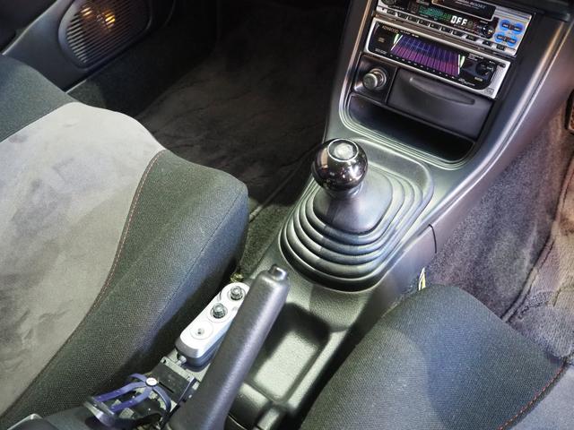 インプレッサ WRX STiバージョンIII ワンオーナー 5速MT ワイドフェンダー ENKEI17インチアルミ クスコ車高調 HKSマフラー STiタワーバー STiバケットシート 追加メーター タイミングベルト交換済み(28枚目)