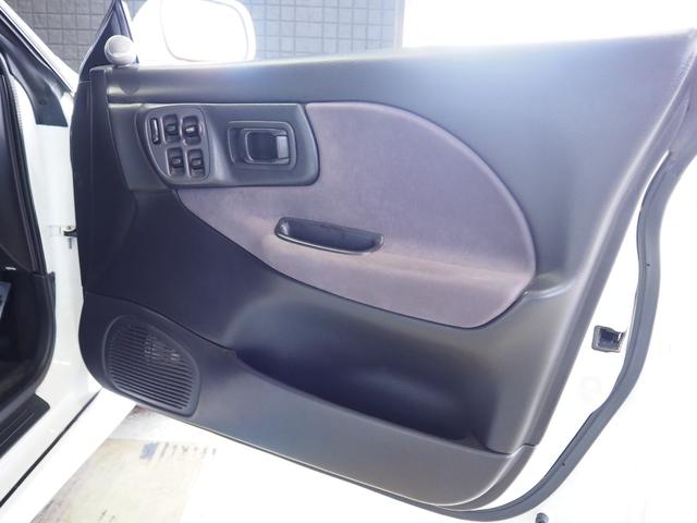 インプレッサ WRX STiバージョンIII ワンオーナー 5速MT ワイドフェンダー ENKEI17インチアルミ クスコ車高調 HKSマフラー STiタワーバー STiバケットシート 追加メーター タイミングベルト交換済み(32枚目)