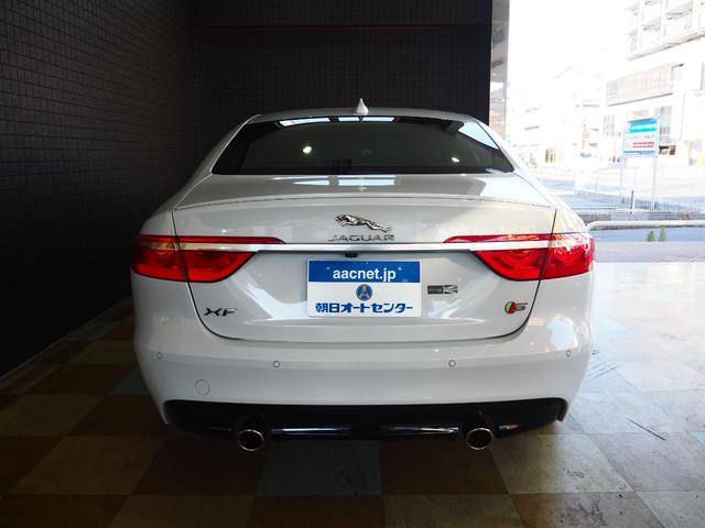 XF S V6スーパーチャージャー Sボディキット コンビレザーシート 純正ナビ フルセグ Meridianサウンドシステム 純正19インチアルミ シートヒーター&クーラー アダプティブクルーズコントロール(3枚目)