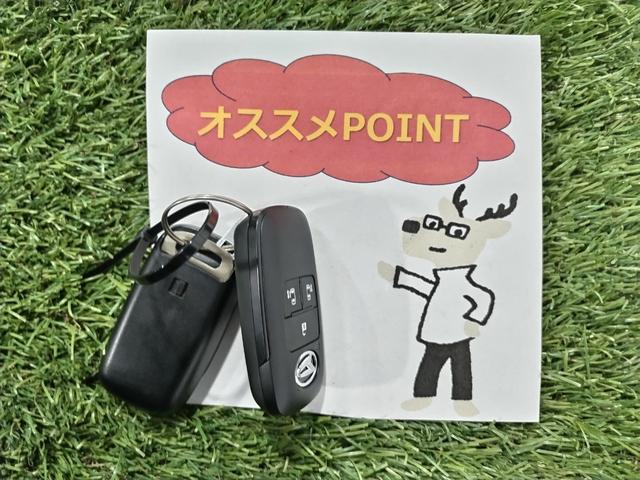 タント ファンクロス　認定中古車　ＣＶＴ　９インチディスプレイオーディオ　バックカメラ　キーフリーシステム　両側パワースライドドア　助手席側ピラーレス　ステアリングスイッチ　オートエアコン　サンシェード　ＬＥＤヘッドライト（8枚目）