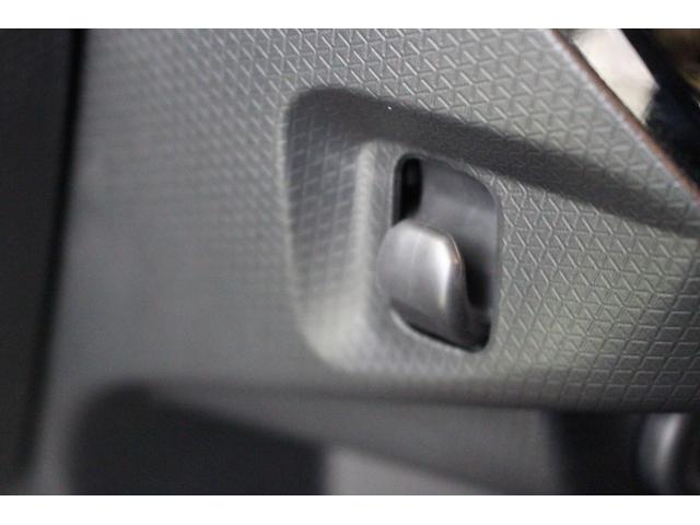 タント カスタムＸ　認定中古車　ＣＶＴ　９インチディスプレイオーディオ　バックカメラ　キーフリーシステム　シートヒーター　オートエアコン　ステアリングスイッチ　両側パワースライドドア　助手席側ピラーレス　サンシェード（41枚目）